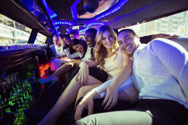 Houston Bayou City Limos, Black Car Service, Airport Shuttle Limo, The Woodlands, Spring, Tomball, Kingwood, Cypress, Katy.